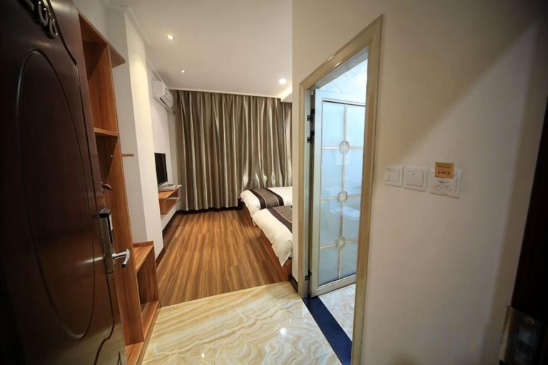 Bedroom 3, Luohe Haojia Express Hotel, Jilin