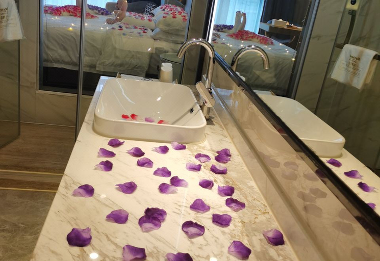 Bathroom 3, Kyriad Marvelous Hotel (Hezhou Wanda Plaza), Hezhou