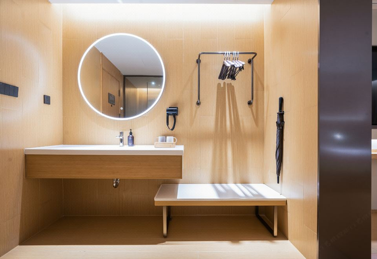 Bathroom 3, Ji Hotel Jiujiang Railway Station Plaza, Jiujiang