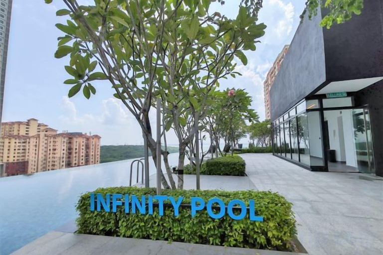 Others 5, Skyblue 2 Rooms Apartment, 4+2 Pax @ Urban Suites, Penang Island