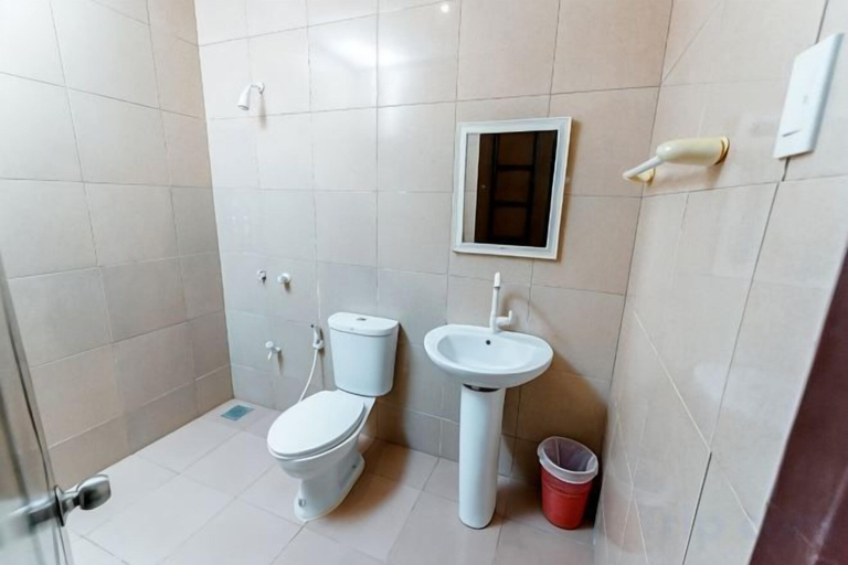 Bathroom, Dumaluan Beach - Marilou Resort, Panglao