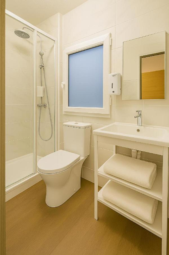 Bathroom 5, Class'eco Liège, Liège