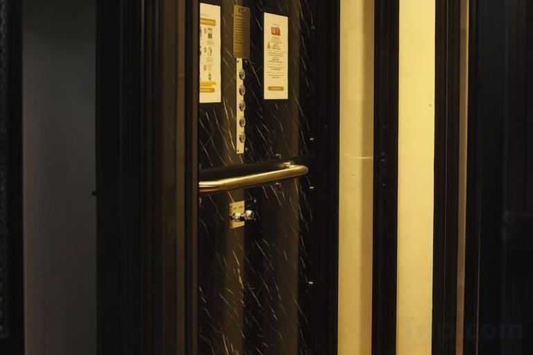 Miscellaneous 5, Hidden Gems in China Town, 2 Bedrooms, Samphantawong