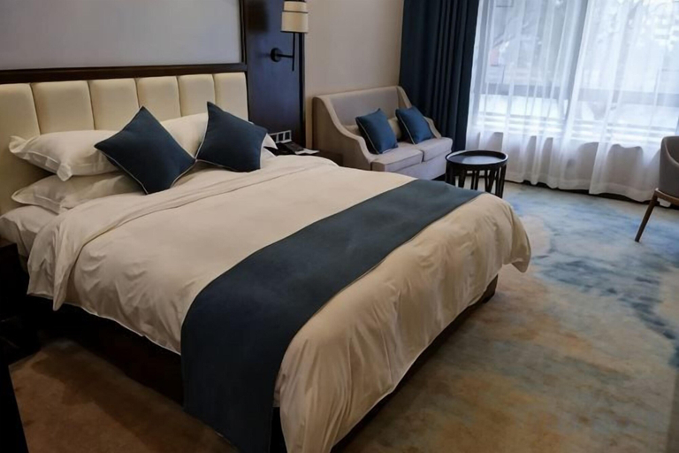 Bedroom 3, TONGXINLAKE HOTEL, Zhuzhou