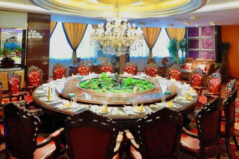 Food & Drinks 4, Building a Grand Hotel, Baiyin