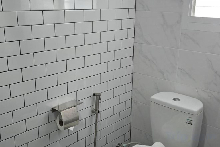 Bathroom 3, J.K. Mansion, Suan Luang