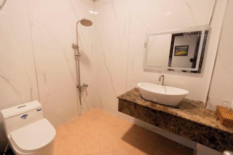 Bathroom 3, Phu Gia 113 Nguyen Thi Thap, District 7