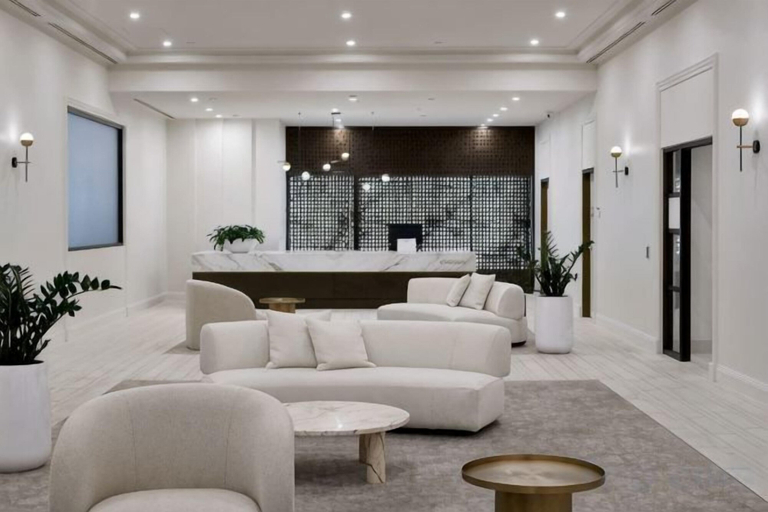 Lobby 1, lvl35 Uno Melbourne CBD with City View, Melbourne