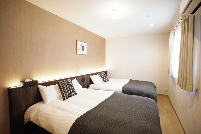 Room 2, b&FLAT-Hanazono, Osaka