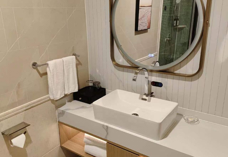 Bathroom 3, Vienna Hotel Shenzhen Longhua (Wanzhong City Branch), Shenzhen
