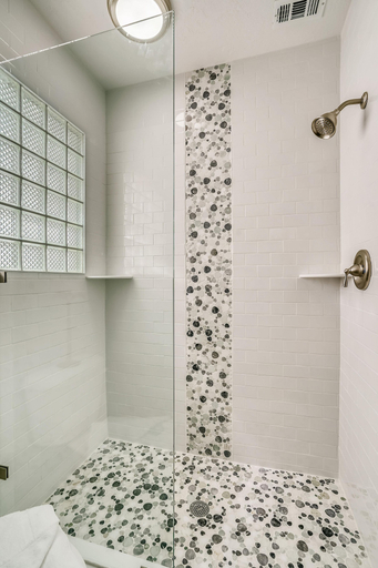 Bathroom 4, Manatee Home - Water Front Pool Home, Pinellas