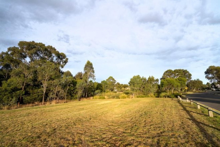 Miscellaneous 5, Modern 3B2B1C Home in Doreen, Whittlesea - North