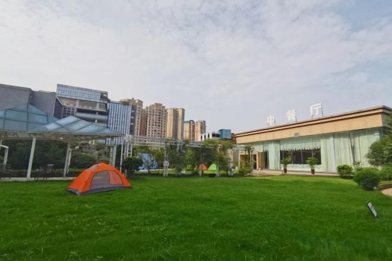 Exterior & Views 2, Vienna International Hotel (Mount Emei Crystal Plaza Hotel), Leshan