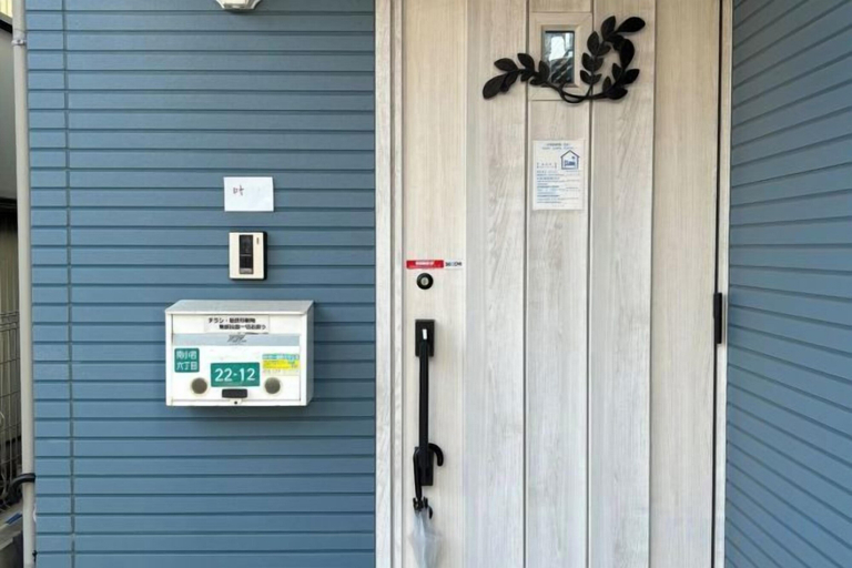 Exterior detail, Lapis House 201 2F&3F, Edogawa