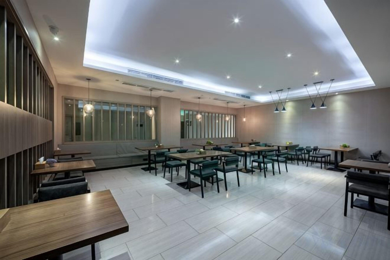 Food & Drinks 5, Rest Comfort Hotel (Wenzhou Oubei Shuangta Road), Wenzhou