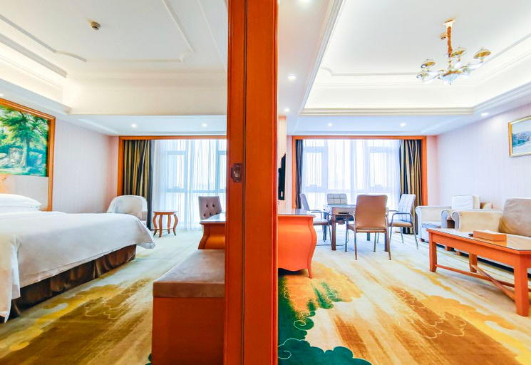 Bedroom 2, Vienna International Hotel Guangxi Baise High-speed Railway Station, Baise
