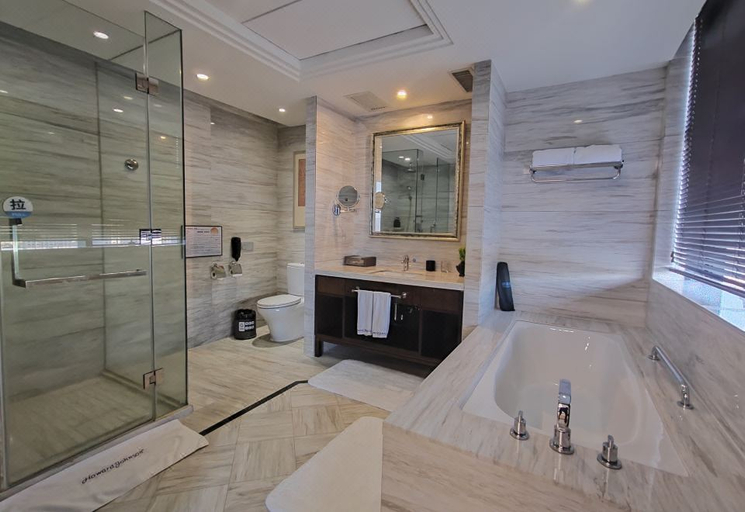 Bathroom 4, Howard Johnson Shipu Plaza Ningbo, Ningbo