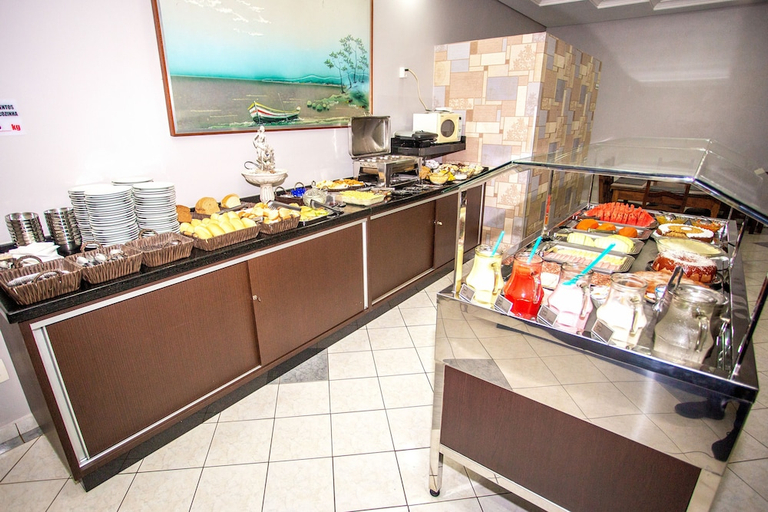 Food & Drinks 5, Nayru Hotel, Toledo