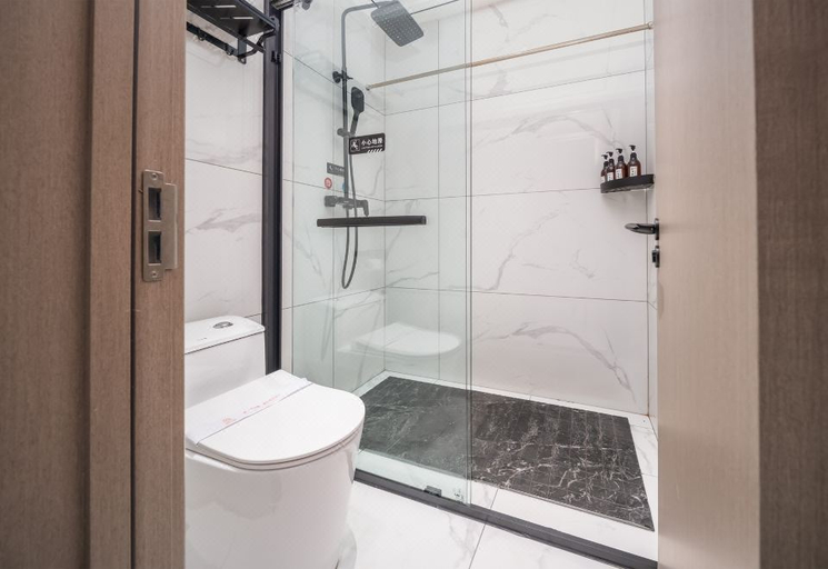 Bathroom 3, Binhe Hotel, Yulin
