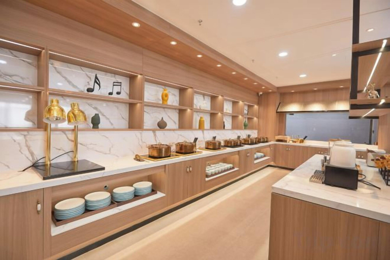 Food & Drinks 4, HanTing Hotel (Linshu), Linyi