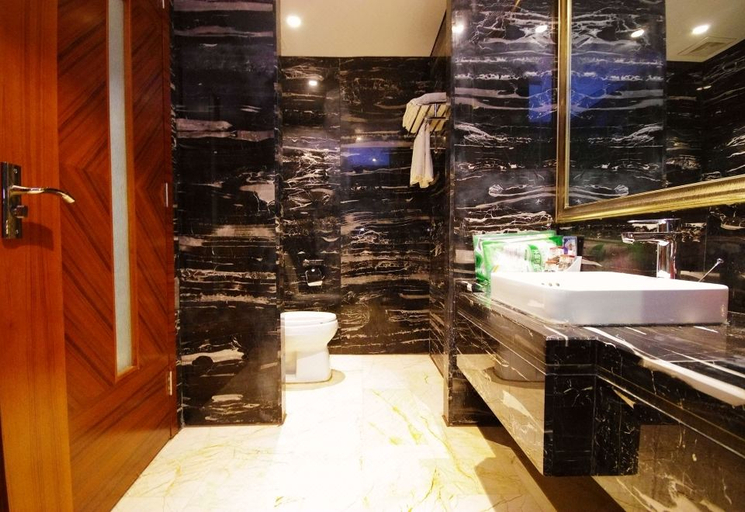 Bathroom 3, Jun Hao Sunshine Hotel, Suining