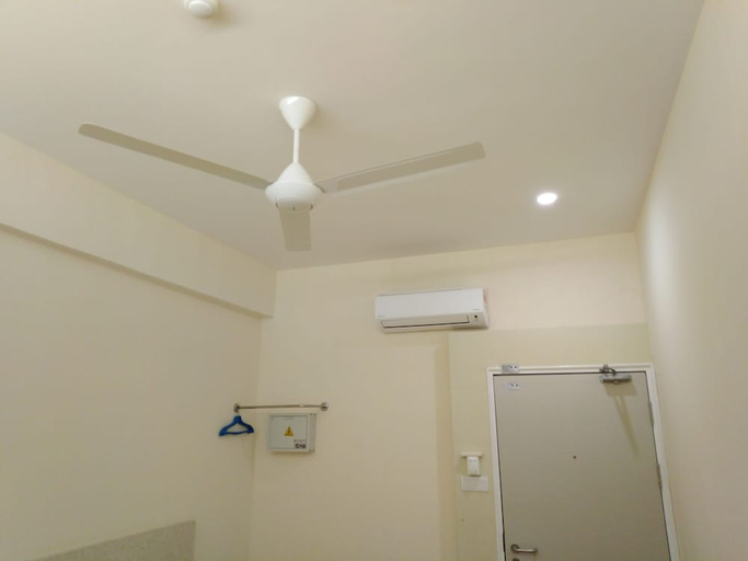 Bathroom 5, 1acs Residence, Kuching