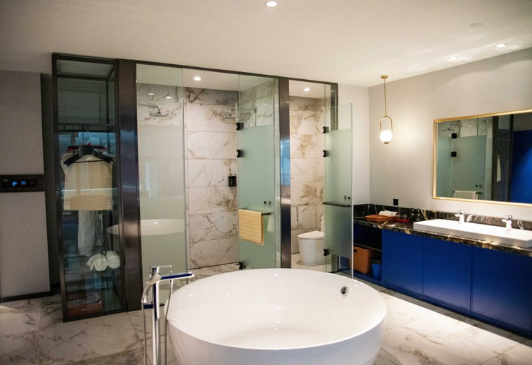 Bathroom 4, XiMei Golden InterContinental Hotel, Shijiazhuang