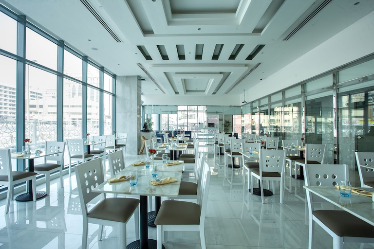 Food & Drinks 4, City Avenue Al Reqqa Hotel, Dubai