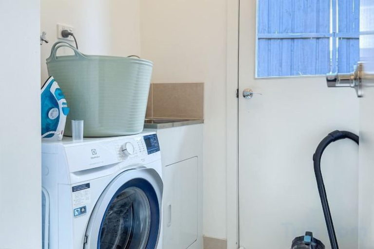Interior 3, Modern 3B2B1C Home in Doreen, Whittlesea - North