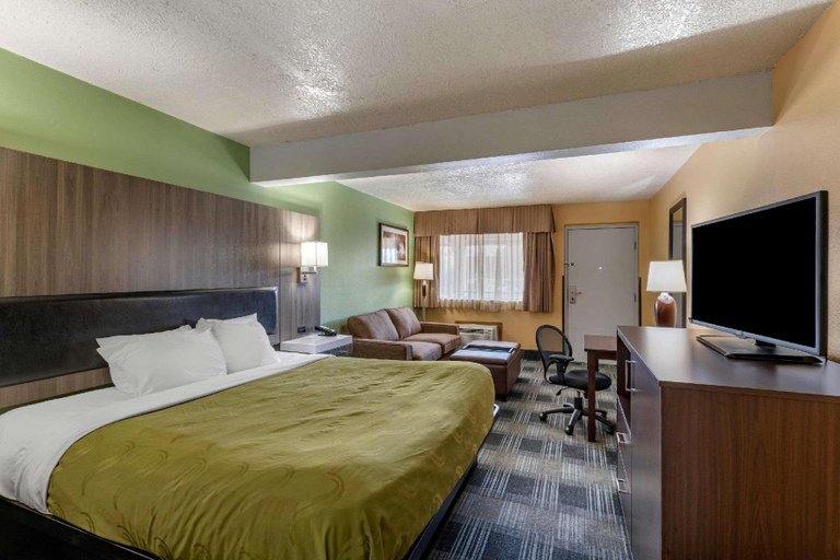 Bedroom 3, Quality Inn Madras, Jefferson