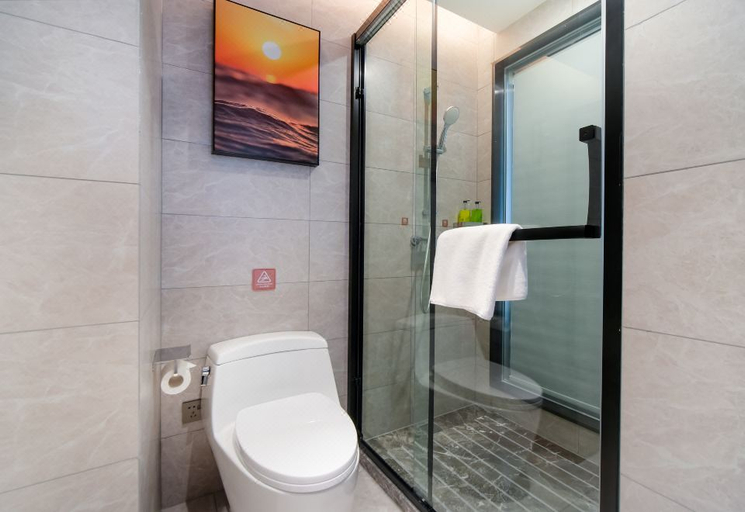 Bathroom 3, Vienna Hotel (Tianjin Jinzhong Street North Hardware City Store), Tianjin
