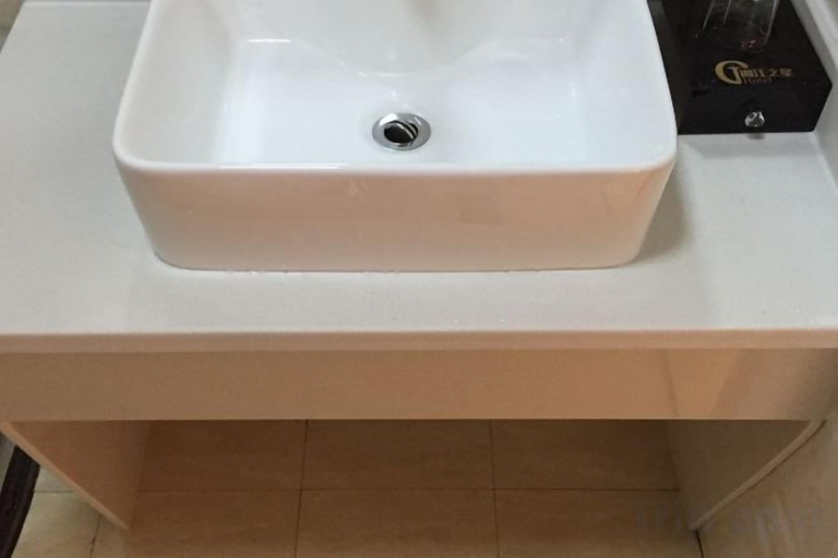 Bathroom 3, Anmen Lijiang Inn, Huangshan