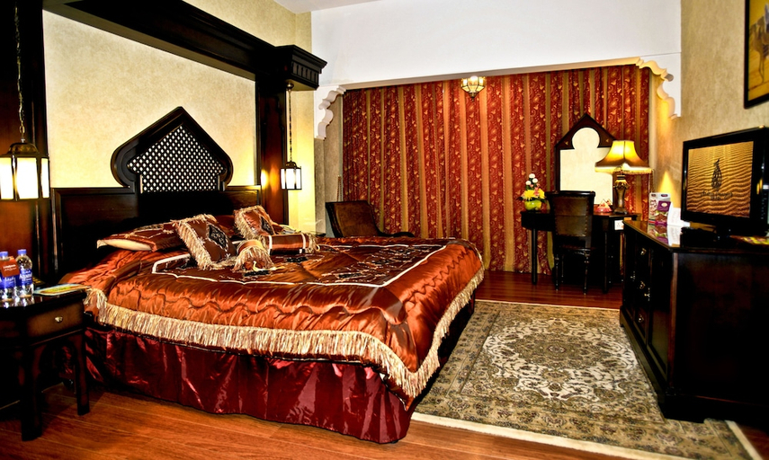 Bedroom 3, Arabian Courtyard Hotel & Spa, Dubai
