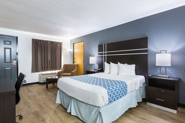 Bedroom 3, Econo Lodge Lithonia - Atlanta East, DeKalb