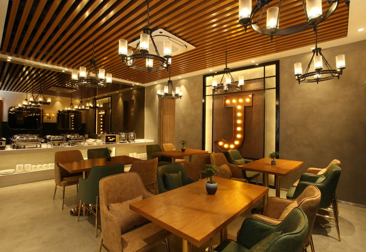 Food & Drinks 5, James Joyce Coffetel Beijing Daxing Huangcun Qingyuan Road Metro Station, Beijing