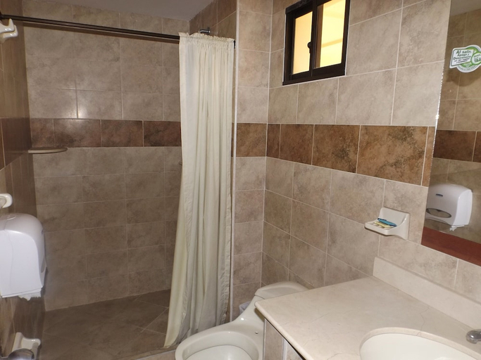 Bathroom 2, Hotel La Via, Cartagena de Indias