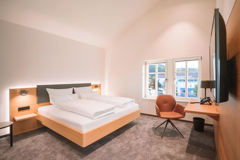 Bedroom 3, Gastro Bahnhof Oberkirch, Ortenaukreis