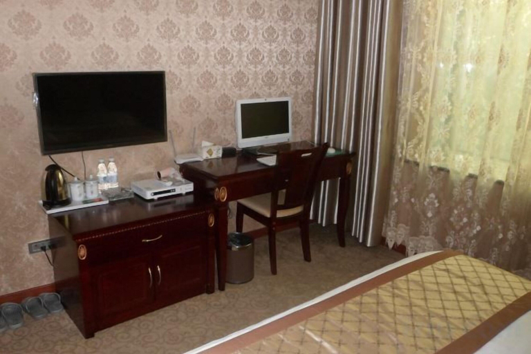 Bedroom 2, Century Business Hotel, Zunyi