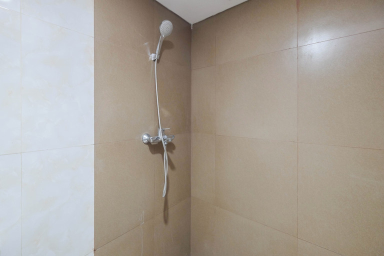 Bathroom 5, Cozy Stay Studio Room Tamansari Bintaro Mansion Apartment, South Tangerang
