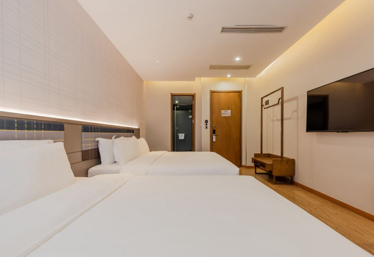 Bedroom 2, Home Inn Plus Shanghai Caoyang Meiling North Road Metro Station, Shanghai