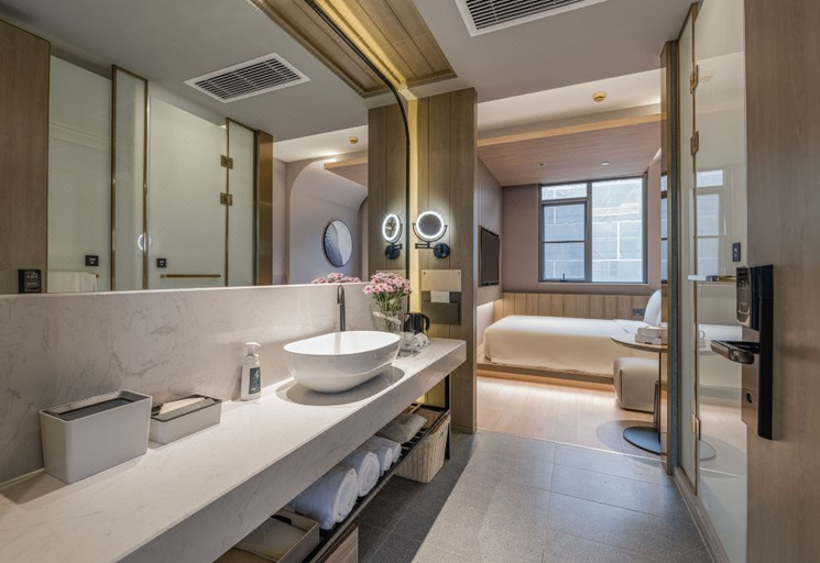 Bathroom 3, Atour Hotel, Shanghai Expo Center,Yaohua Road, Shanghai