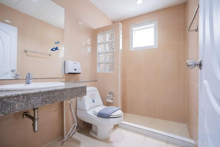 Bathroom, Baba beach, Pattaya