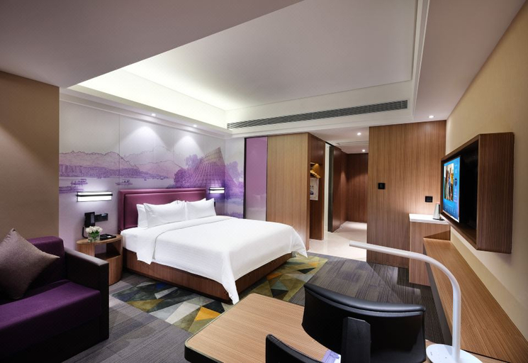 Bedroom 2, Hampton by Hilton Zhuzhou Hongqi Square, Zhuzhou