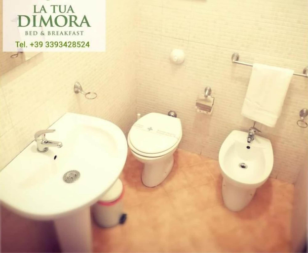 Bathroom 5, B&B LA TUA DIMORA, Palermo