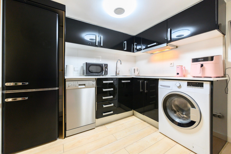 Room 4, M Hor291 Moderno d Plex de 1 Dormitorio con Toda, Madrid