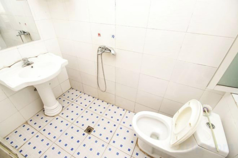 Bathroom, Guangde Linyuan Hotel, Xuancheng
