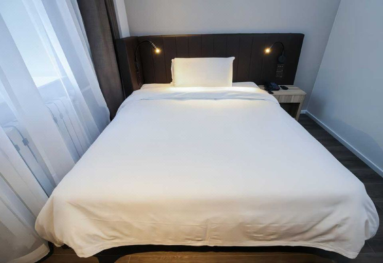 Bedroom 3, Hanting Hotel (Beijing Wukesong,Wanshou Road), Beijing