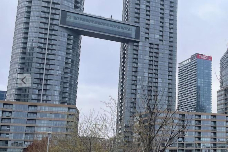 Exterior 3, Breathtaking Toronto Waterfront 1+1 2BR CN Tower, Lake & City Sunset Perfection, Toronto