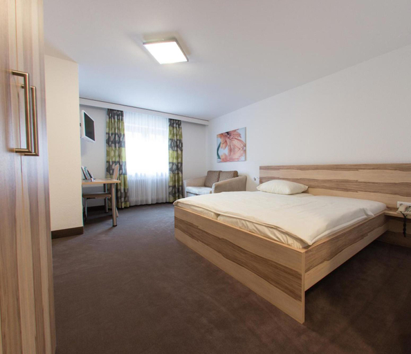 Bedroom 3, Hotel Stadt Tuttlingen, Tuttlingen