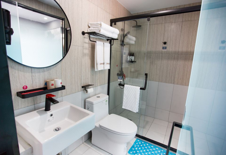 Bathroom, Shankee Hotel (Kunshan Lu Jia Metro Station), Suzhou
